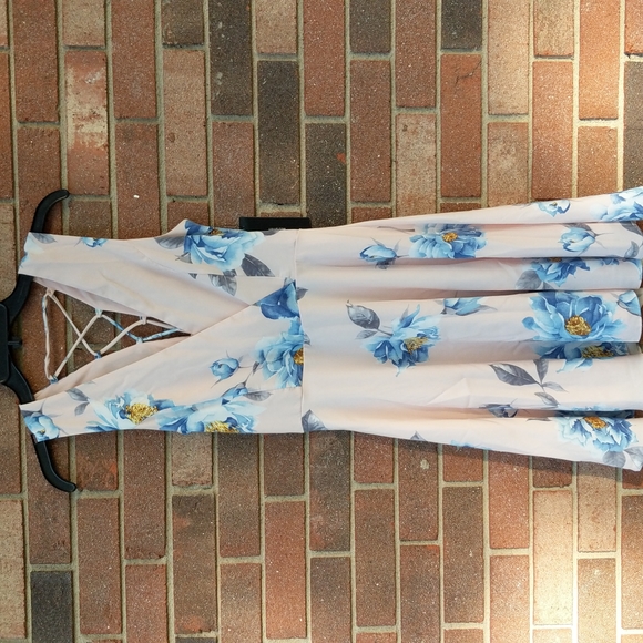 Lulu's Dress Size Small - Picture 8 of 13